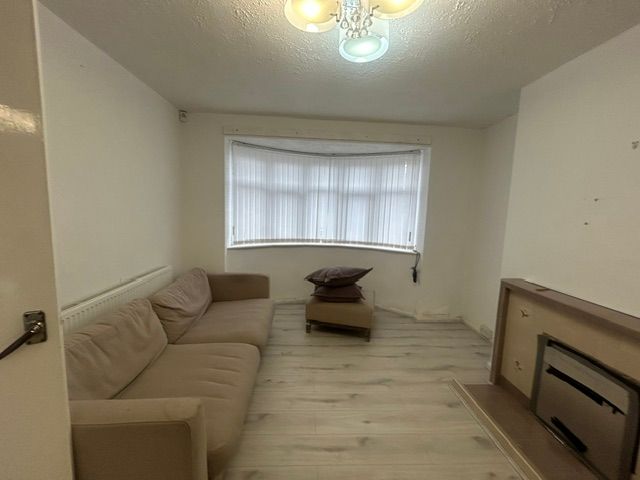 Property photo 3 of 22