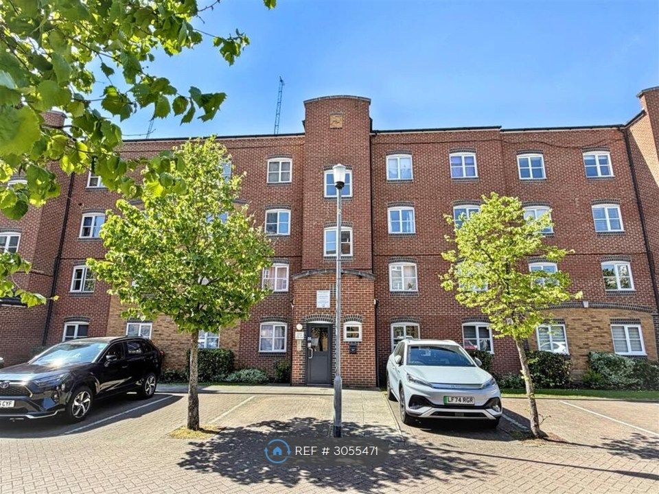 Property photo 2 of 13