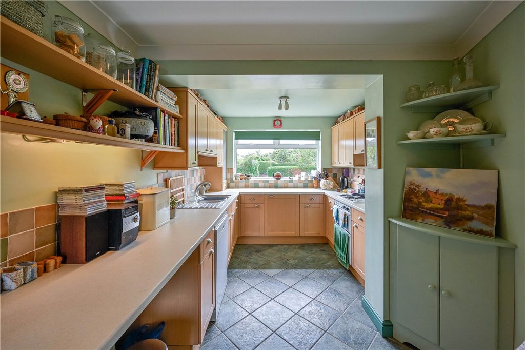 Property photo 3 of 23 Picture No. 04