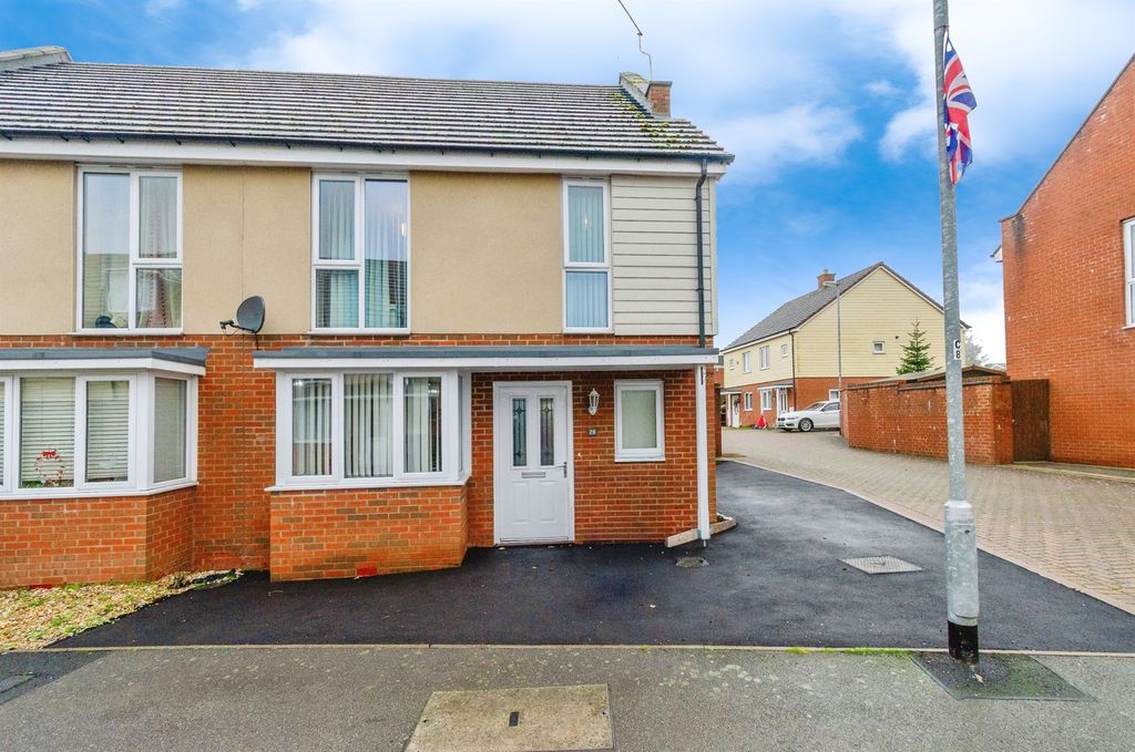 Property photo 1 of 18