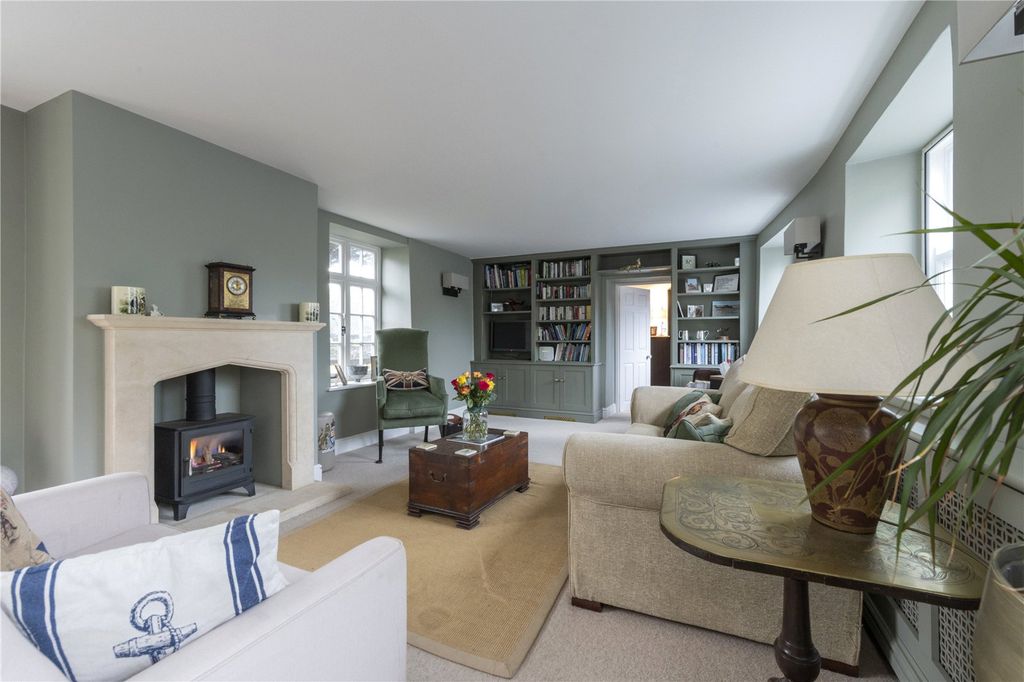 Property photo 3 of 26 Picture No. 21