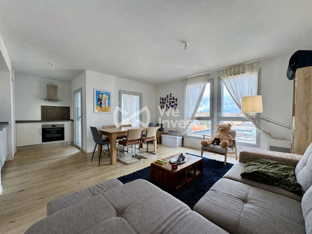 Property photo 1 of 8 Apartment For Sale In Lille