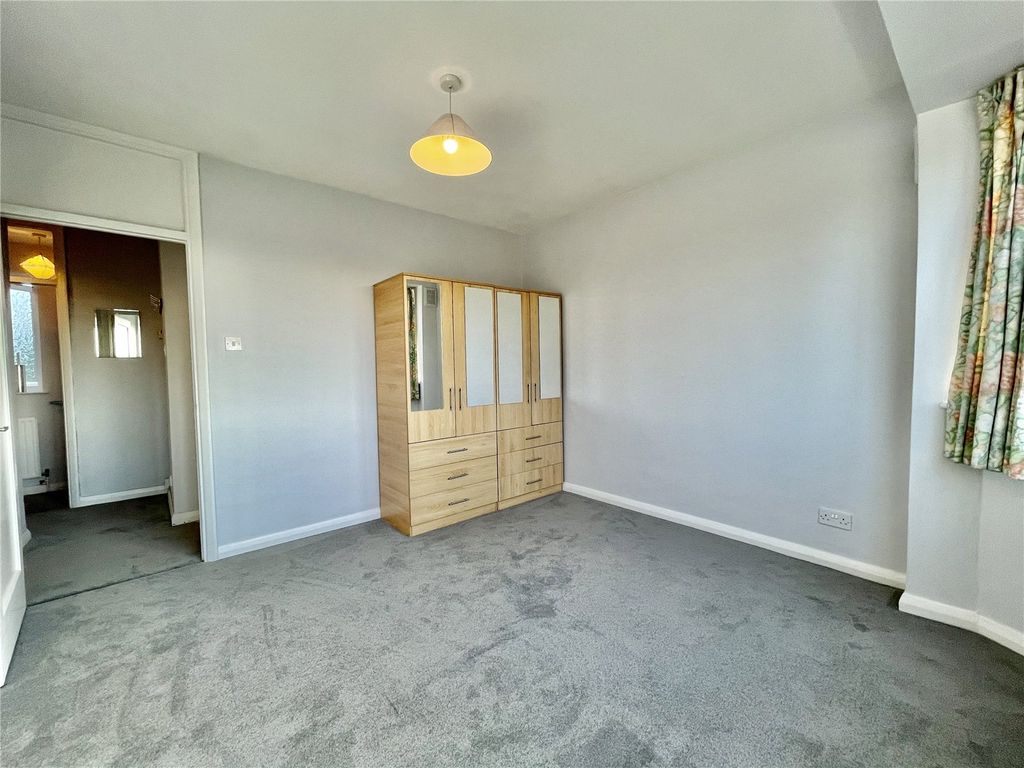 Property photo 3 of 7 Picture No. 28