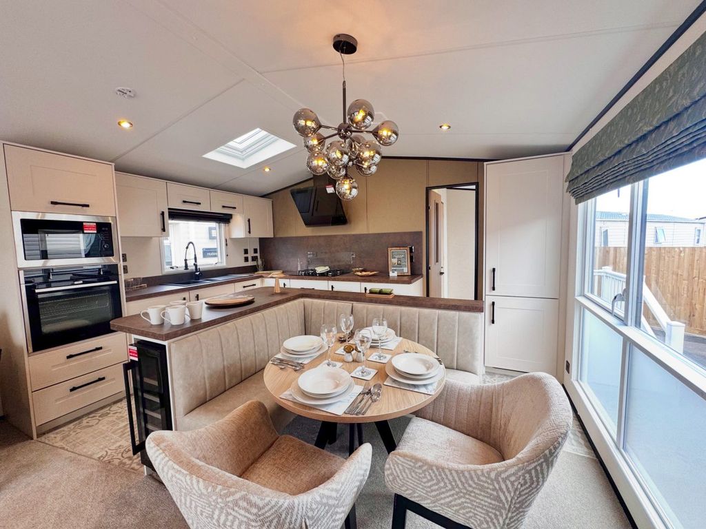 Property photo 1 of 7 - Carnaby Grantley Lodge For Sale