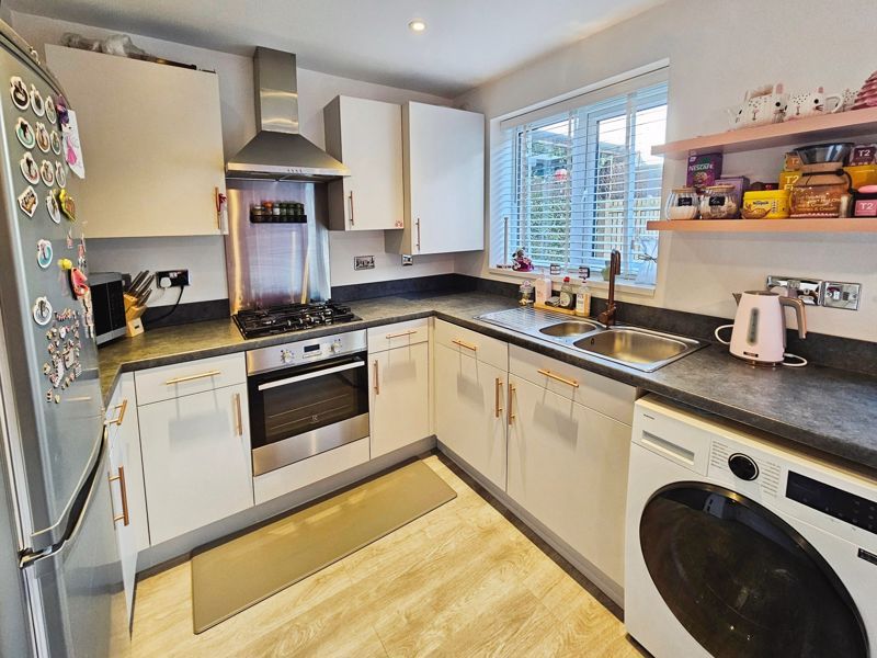 Property photo 3 of 12 Photo 15