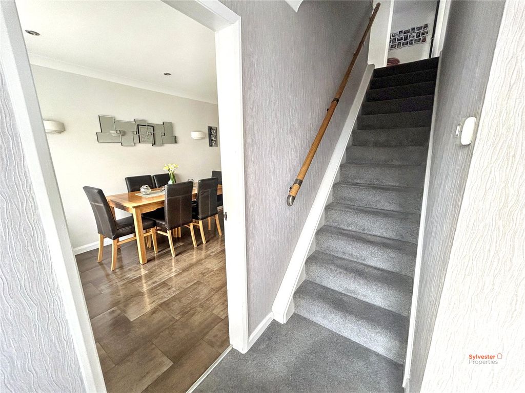 Property photo 3 of 33 Picture No. 73