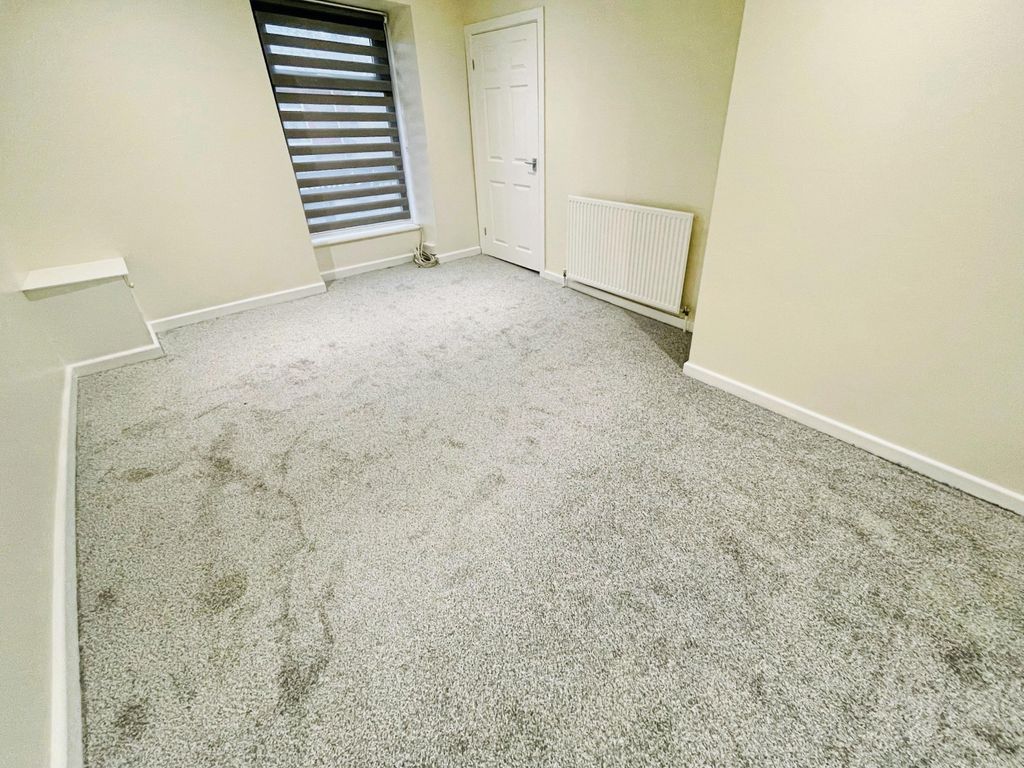 Property photo 3 of 5 Image