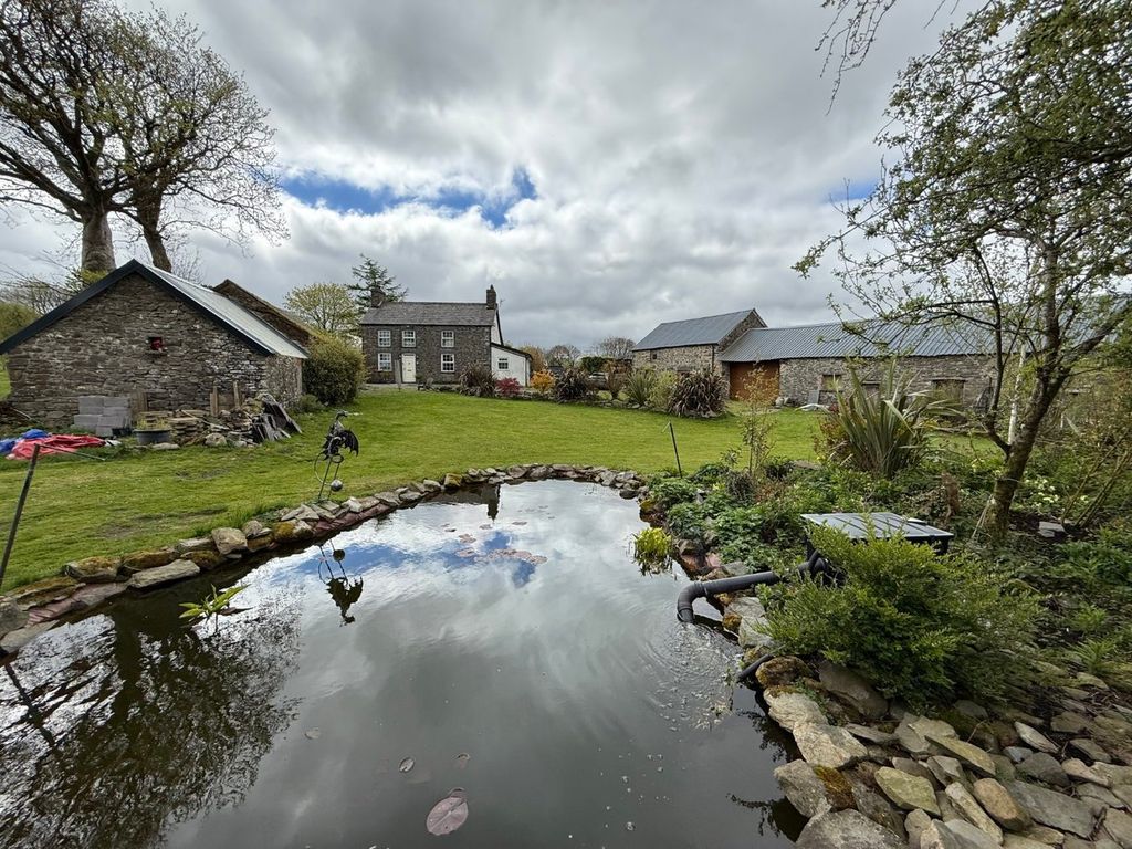 Property photo 1 of 64
