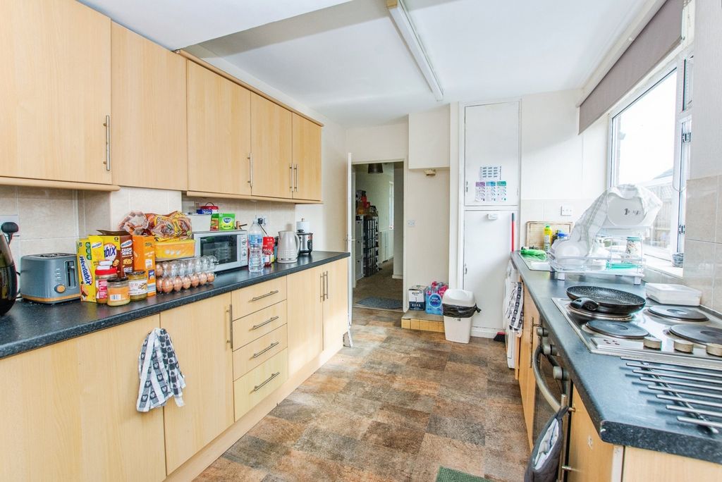 Property photo 2 of 10 Pbox-Img.Jpg