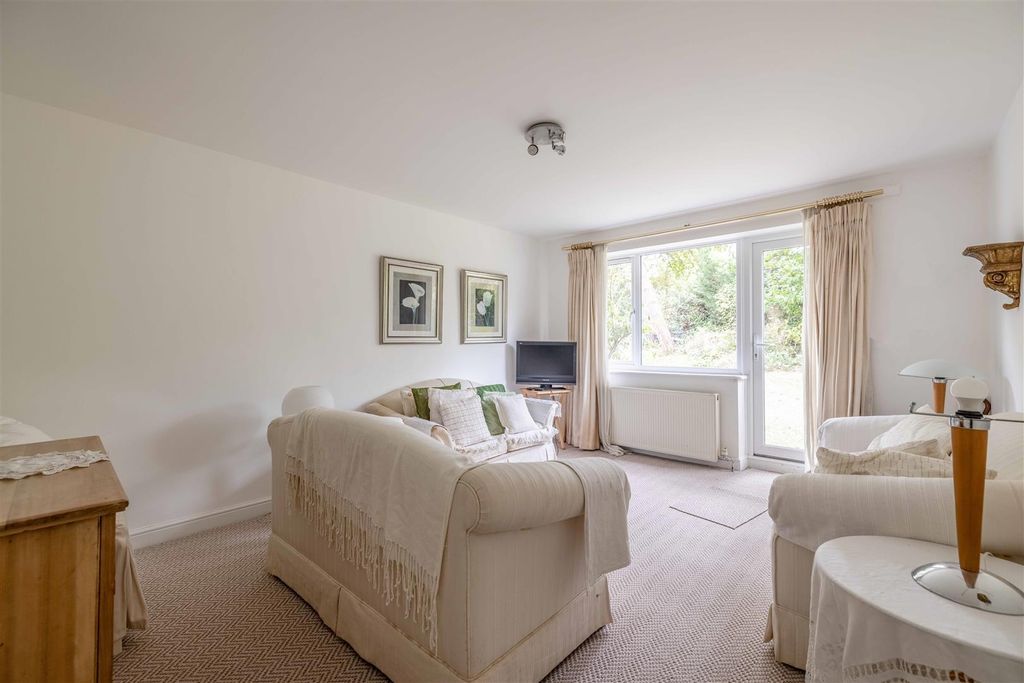 Property photo 3 of 10 521CD (2 Of 12).Jpg