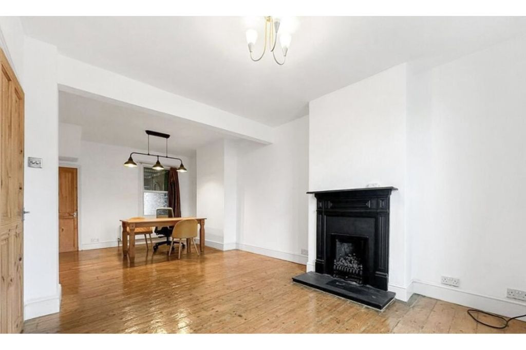 Property photo 2 of 13 Lounge/Dining Room