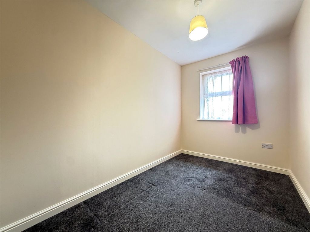 Property photo 2 of 9 Picture No. 05
