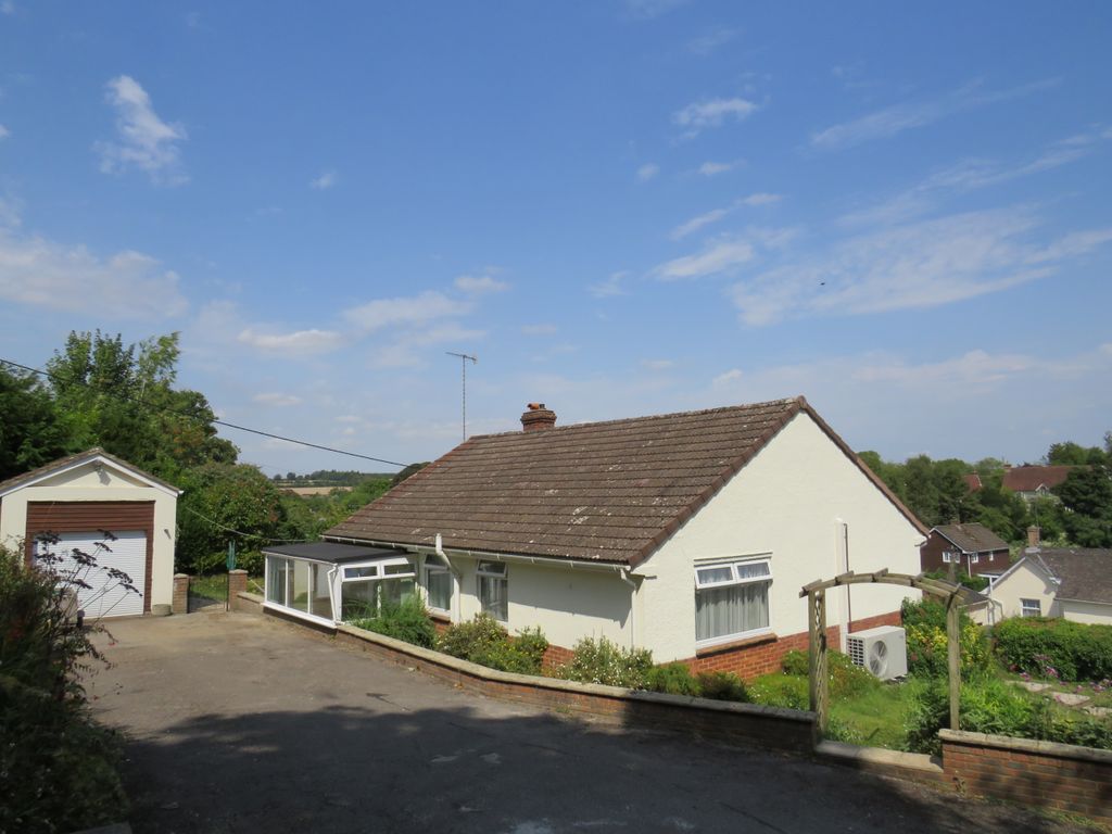 Property photo 1 of 17 Image