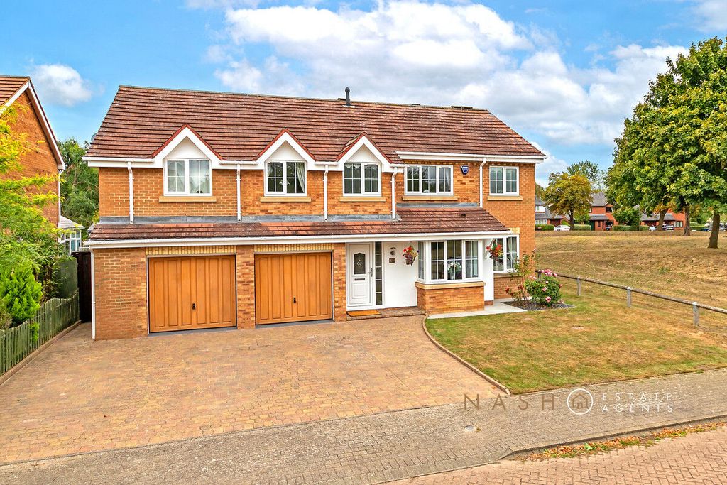 Property photo 1 of 37