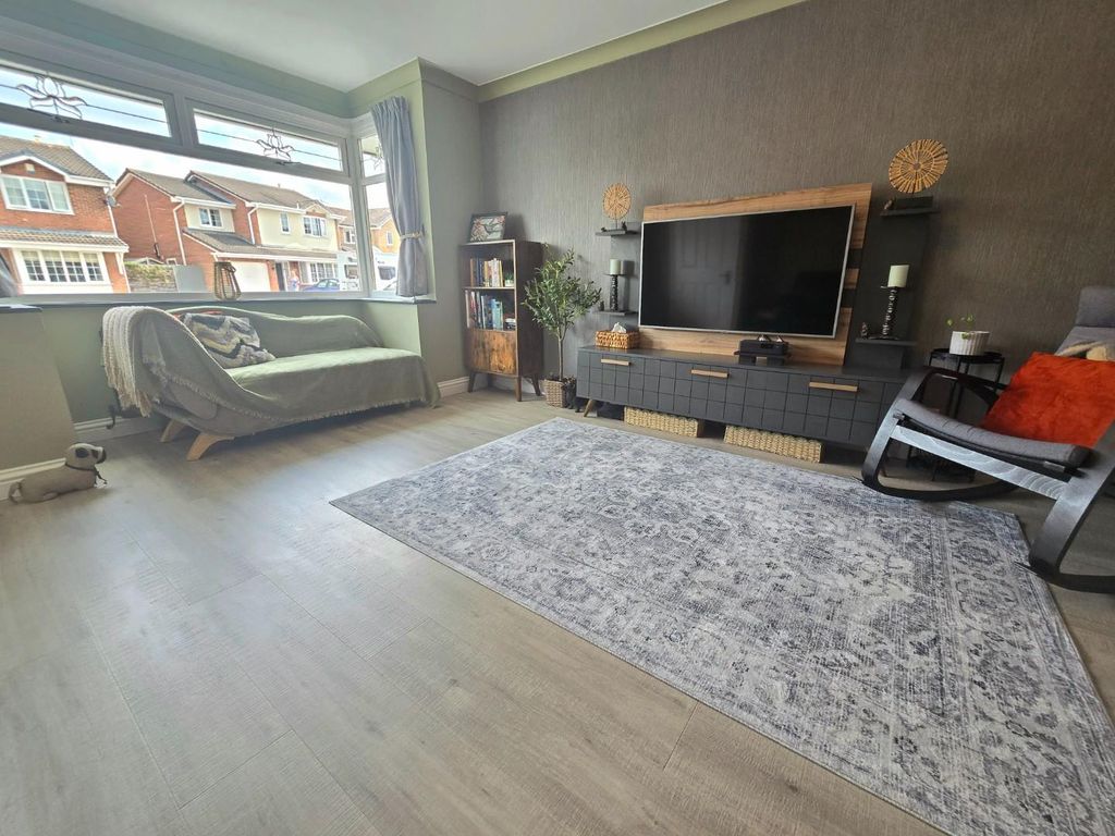 Property photo 3 of 22
