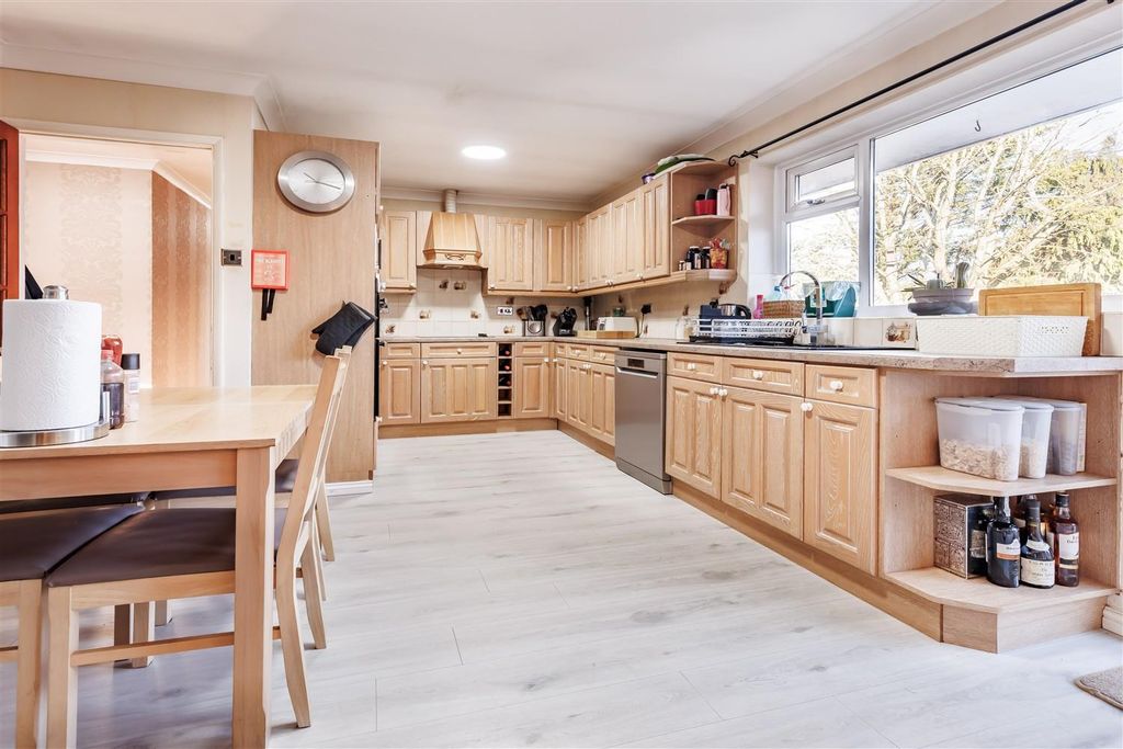 Property photo 2 of 35 Raven Brook (6).Jpg