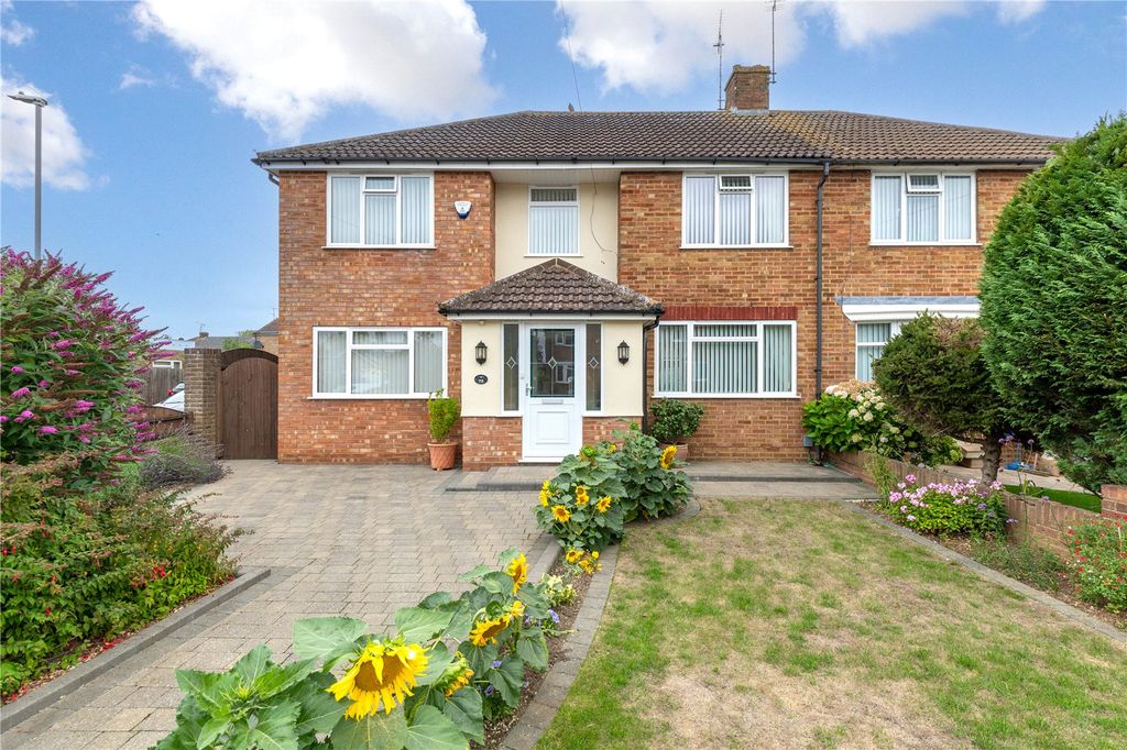 Property photo 1 of 37 Picture No. 01