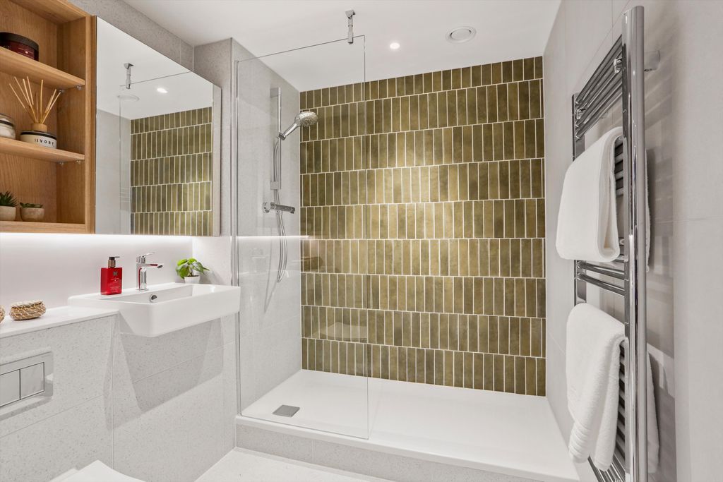 Property photo 3 of 29 Image