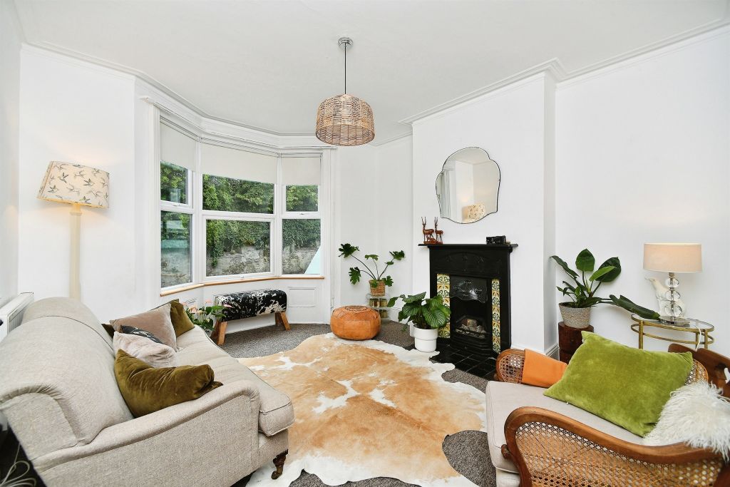 Property photo 2 of 22