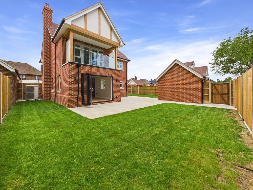 Property photo 2 of 20 Picture No. 02