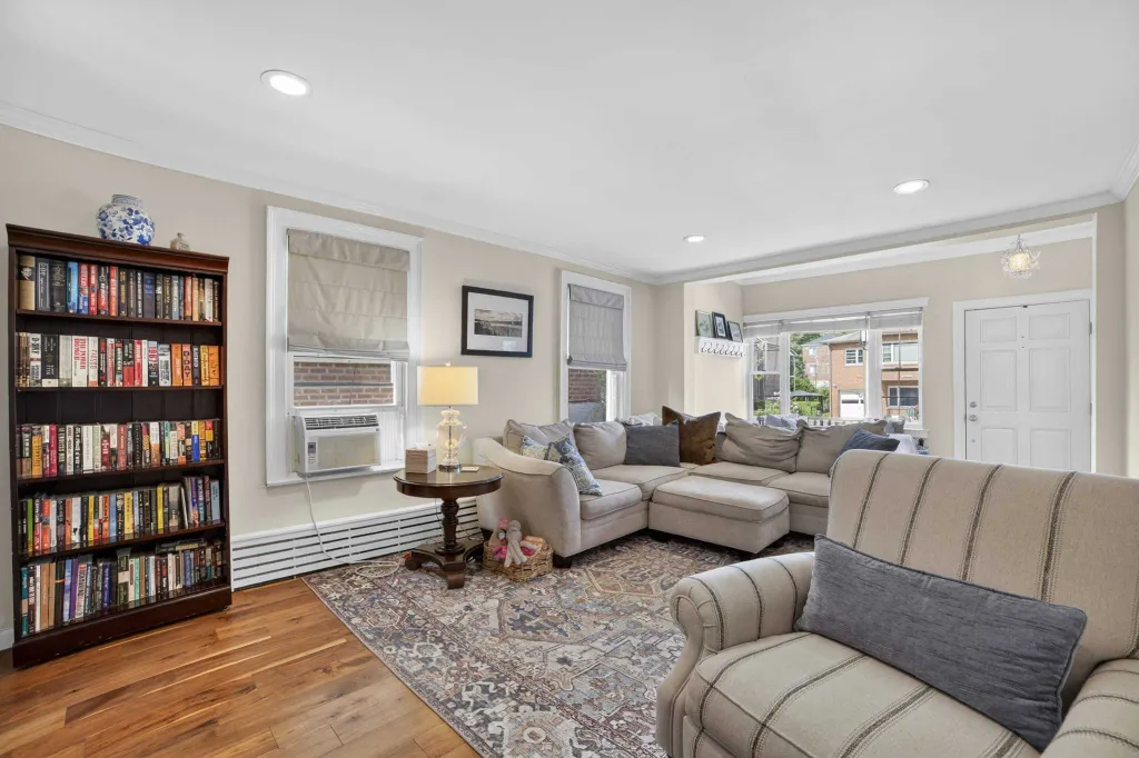 Property photo 3 of 30 <Alttext/>