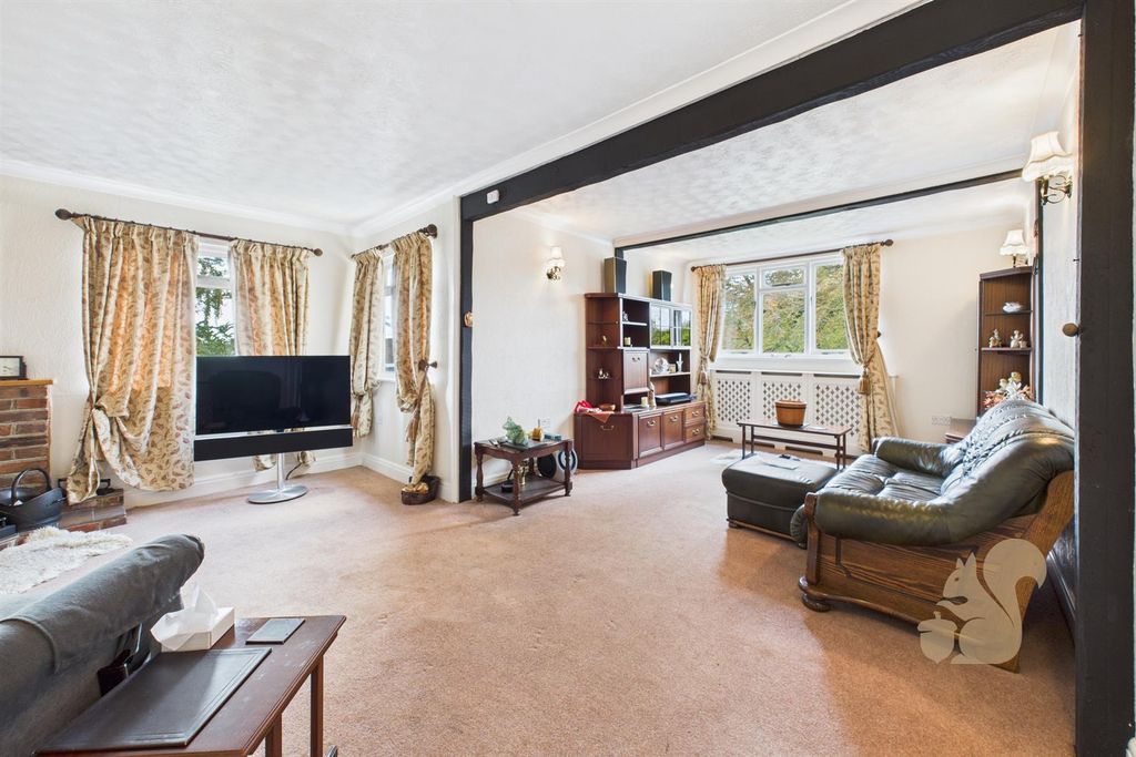 Property photo 2 of 16 Living Room