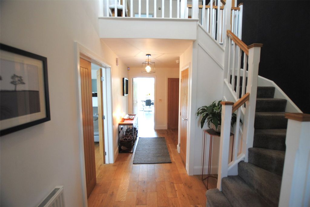 Property photo 3 of 36 Picture No. 26