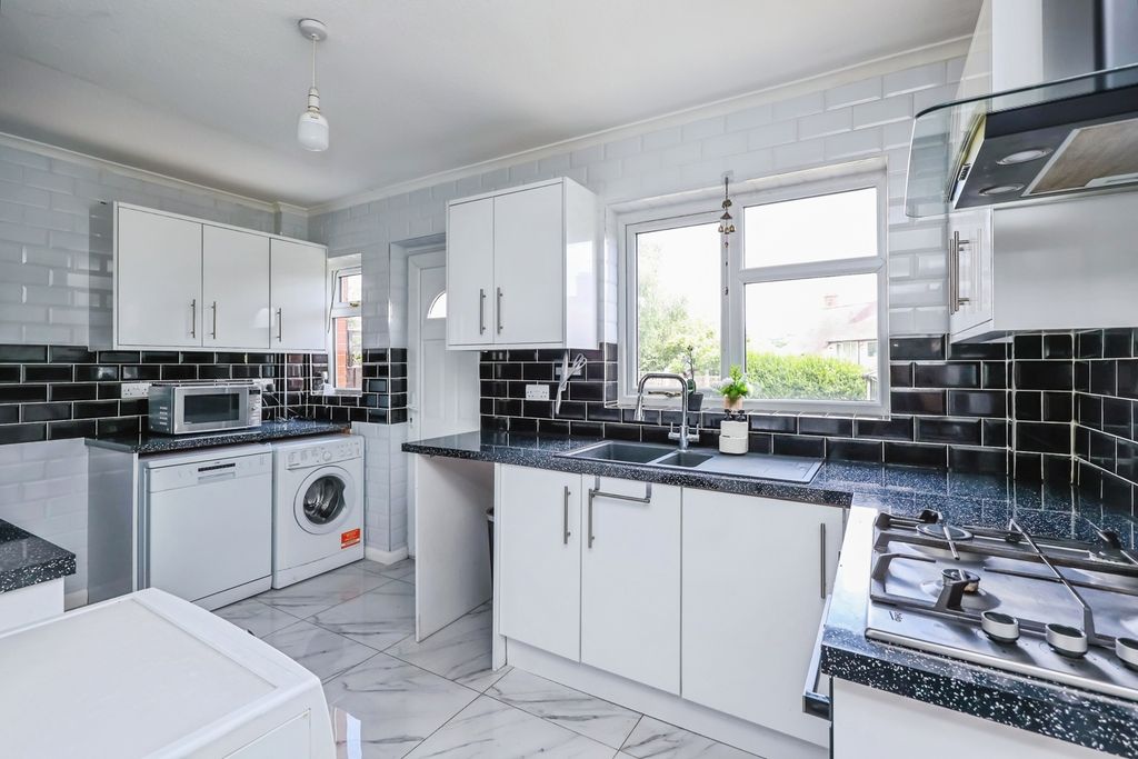 Property photo 2 of 14 Pbox-Img.Jpg