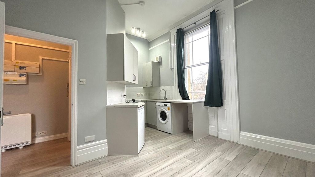 Property photo 2 of 5 Picture No. 03