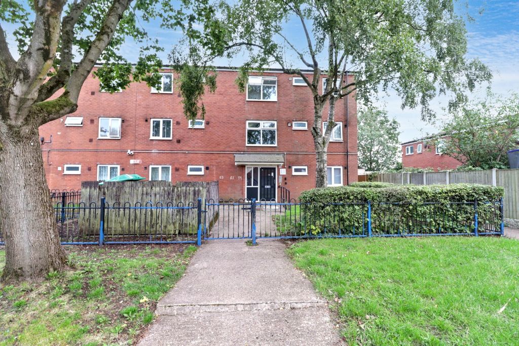 Property photo 1 of 12 61 Southwell Close, Kirkby In Ashfield, Nottinghamshire, Ng17 8Gn