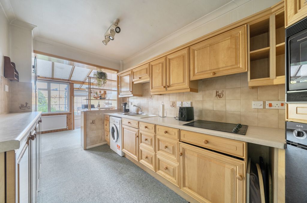 Property photo 3 of 12 1422525-18-69A85F...