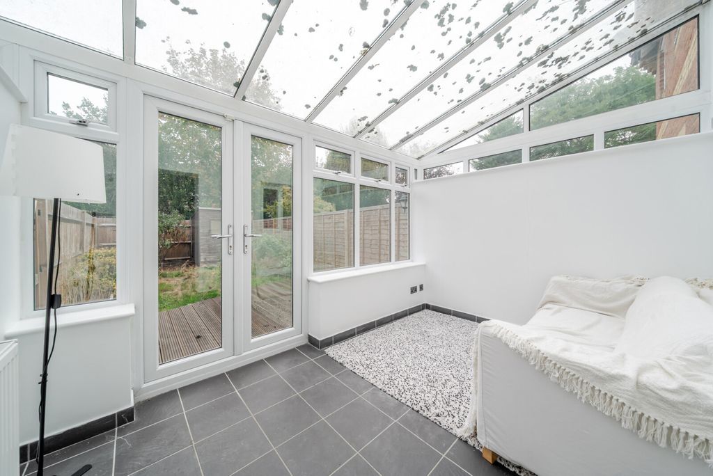 Property photo 2 of 14 1531148-11-1A11Ff...