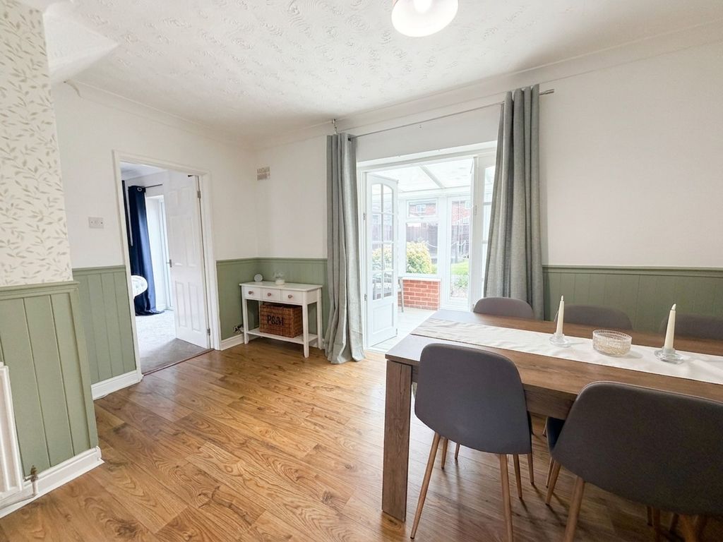 Property photo 2 of 15 Dining Room