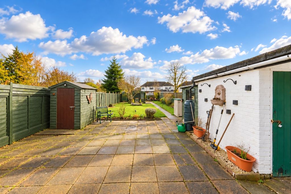 Property photo 3 of 27