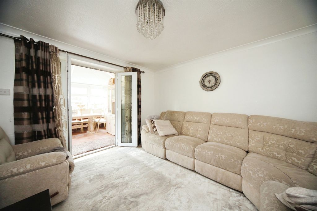 Property photo 3 of 30