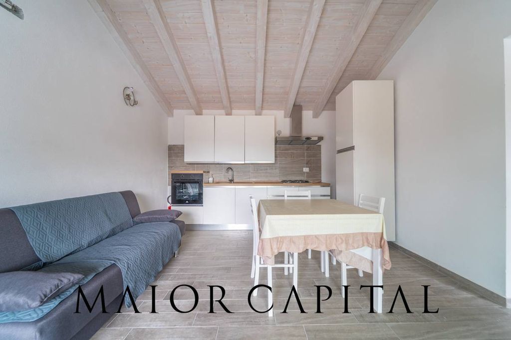 Property photo 3 of 27