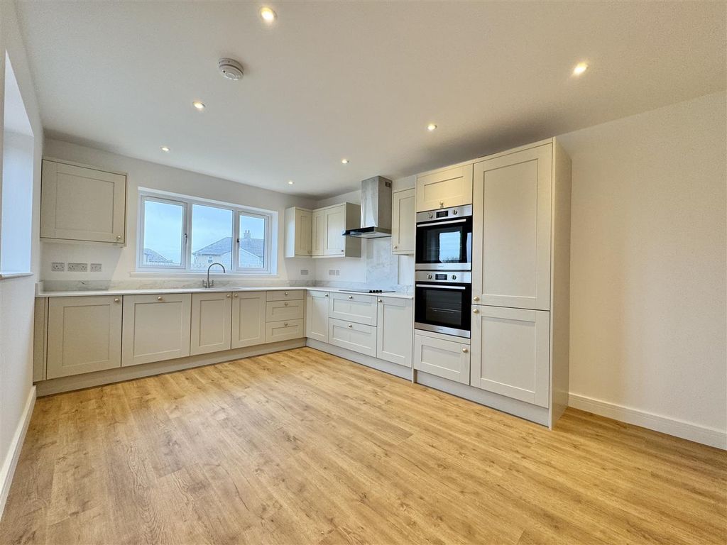 Property photo 2 of 23 Img_2047.Jpeg