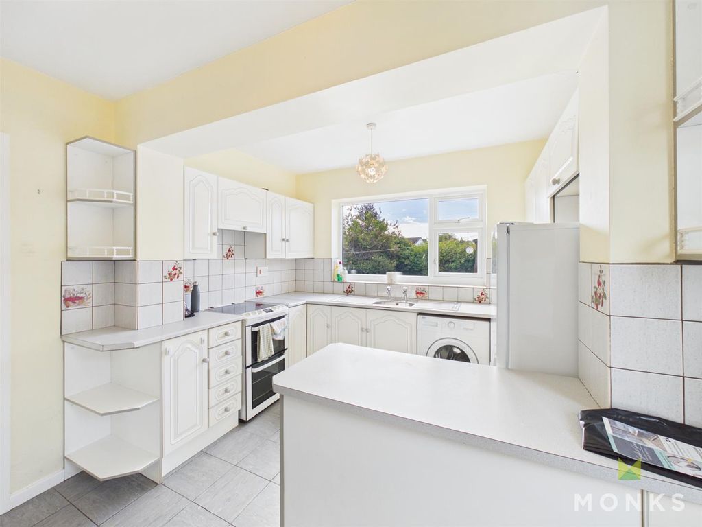 Property photo 3 of 14 Cam05160G0-Pr0115-Still008.Jpg