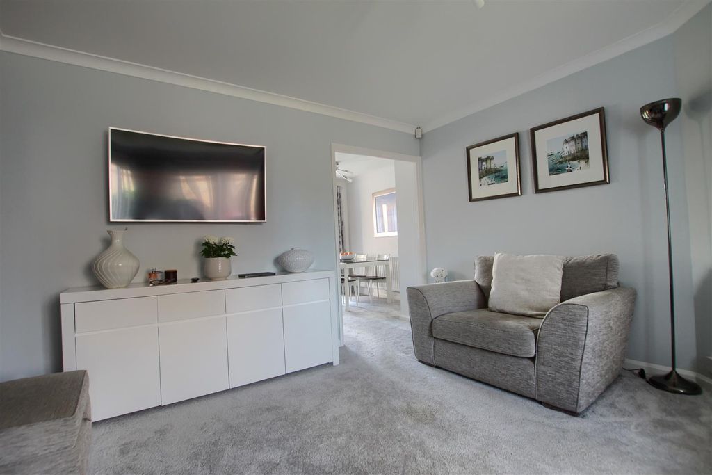 Property photo 3 of 12 Hy5.Jpg