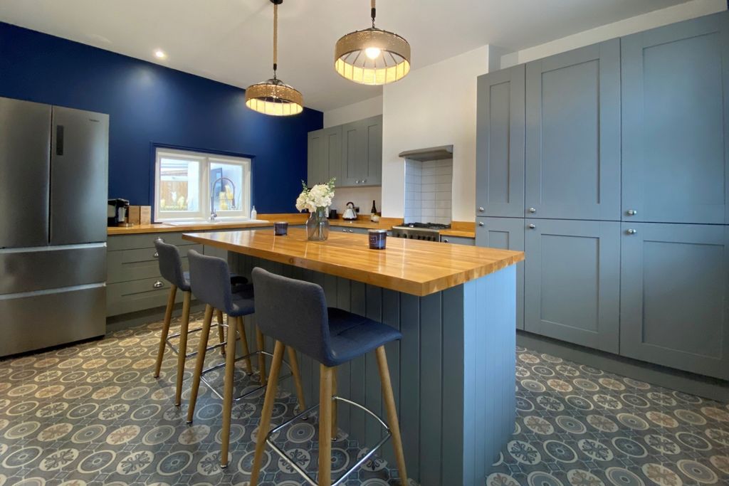 Property photo 2 of 18 Photo 7