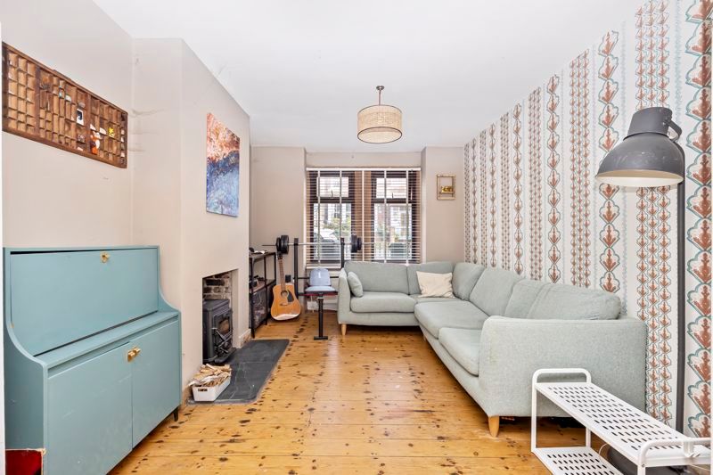 Property photo 3 of 17 Photo 9