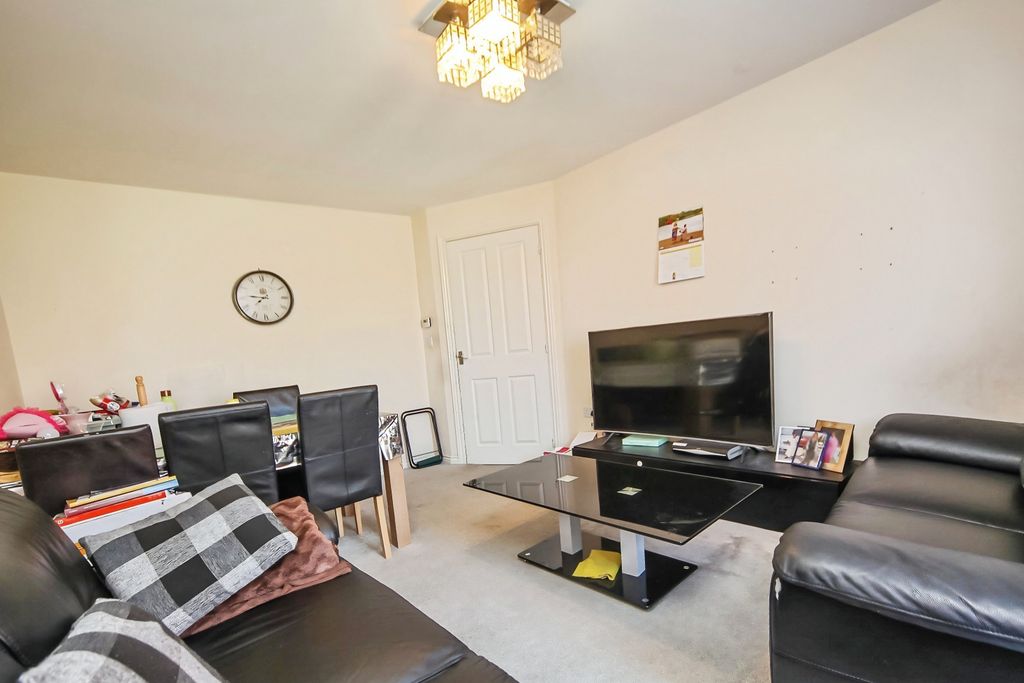Property photo 3 of 25 3A57Ff93-Image00003.Jpg