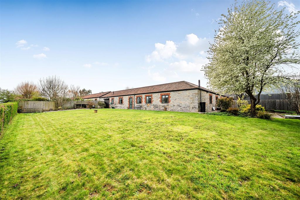 Property photo 2 of 23 1432087-8-69c17785ee010.Jpg