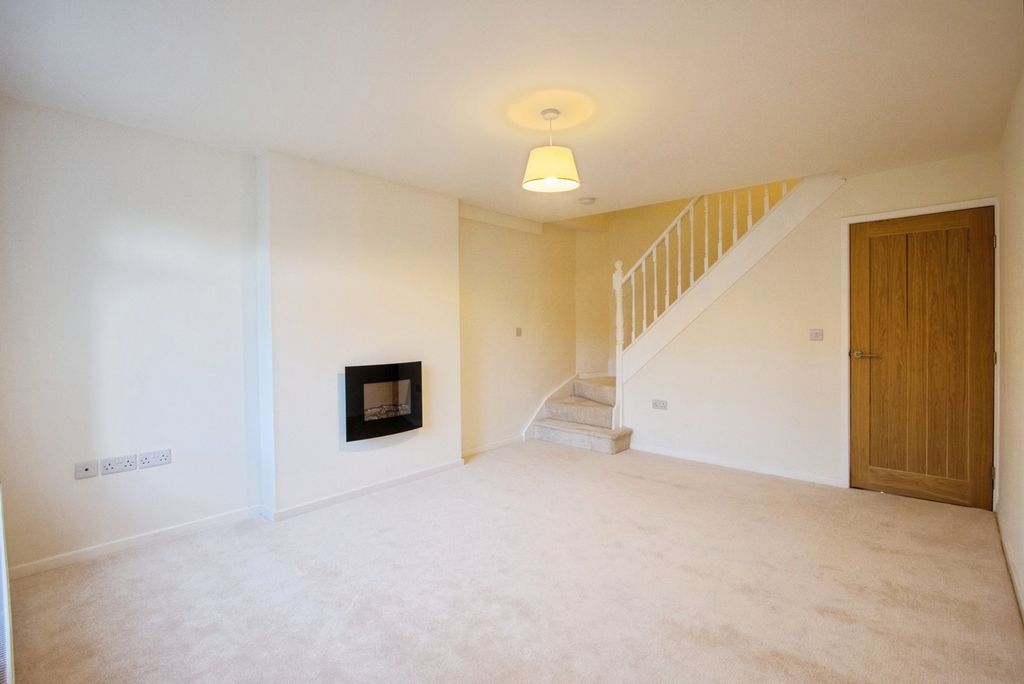 Property photo 3 of 12 Pbox-Img.Jpg