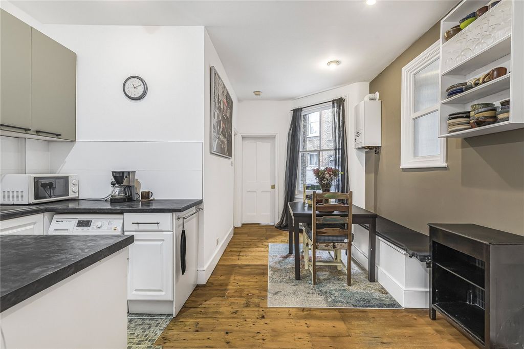 Property photo 3 of 18 Picture No. 30