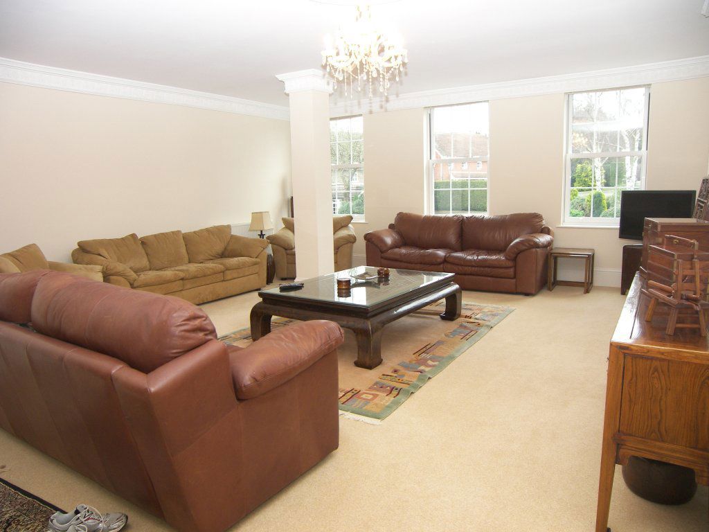 Property photo 2 of 10