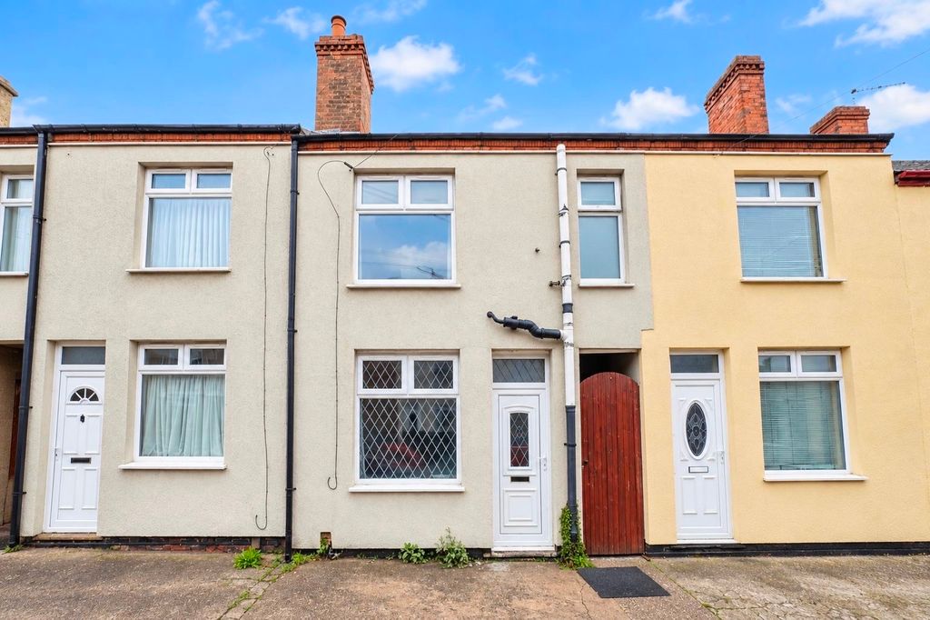 Property photo 1 of 15