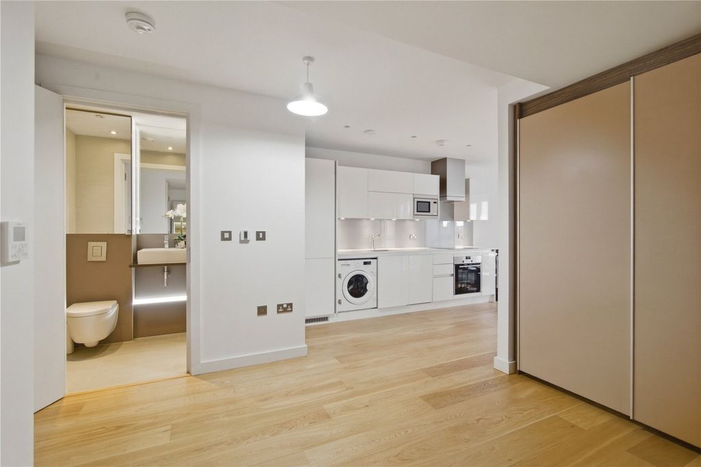 Property photo 3 of 10 Open Plan Living