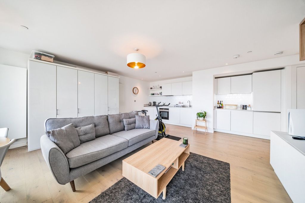 Property photo 2 of 14 Picture No. 02