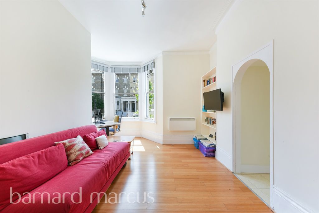 Property photo 3 of 12